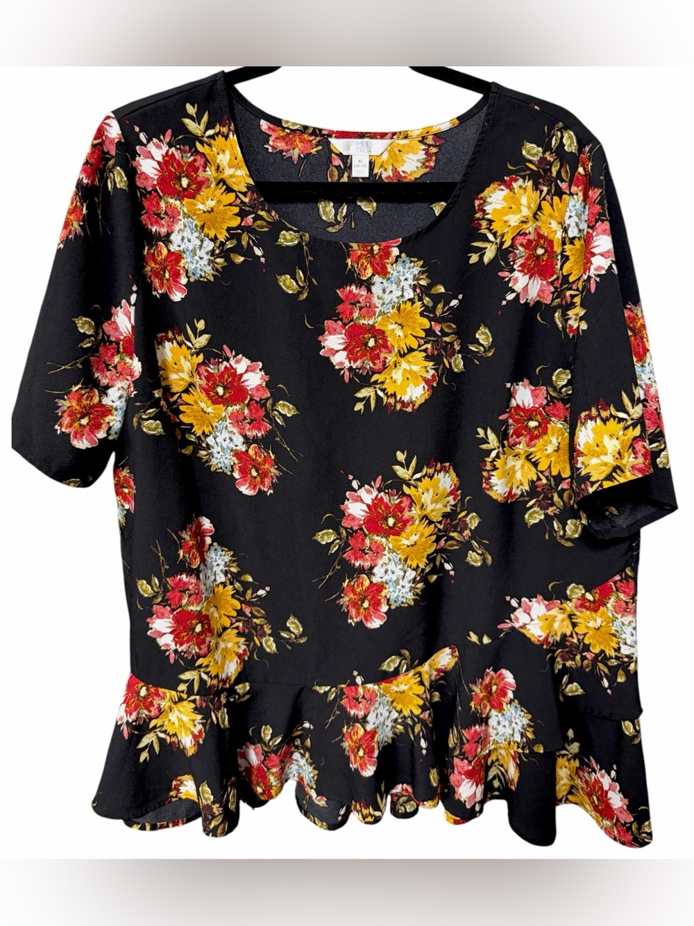 Time and tru women’s size XL 16/18 blouse black red yellow floral short sleeves